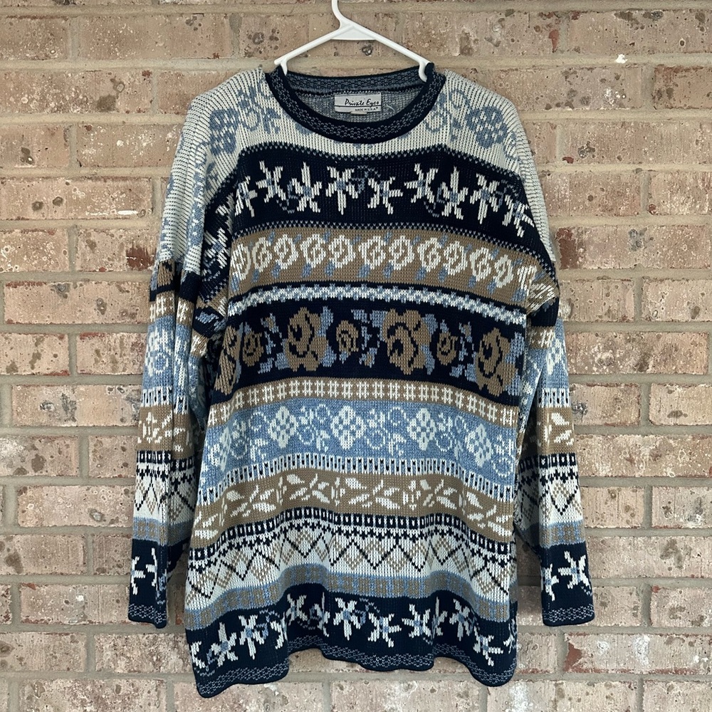 Women’s private eyes vintage blue brown sweater